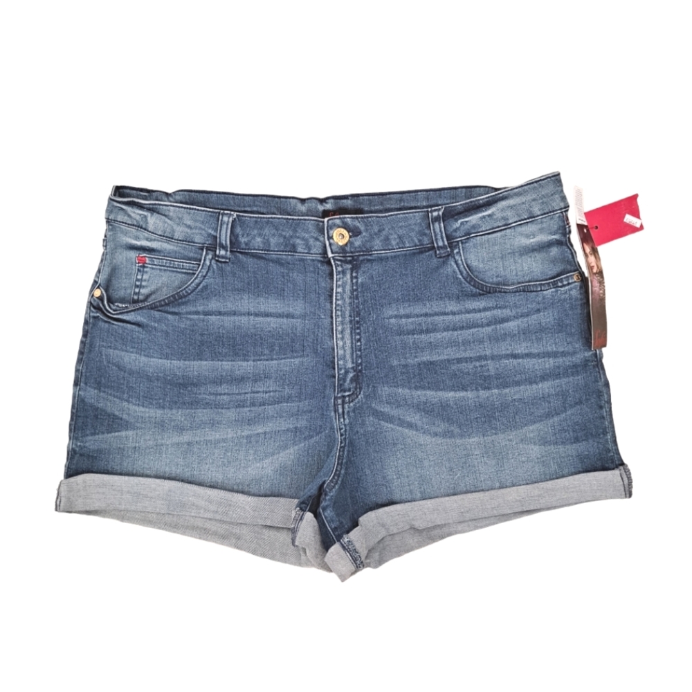 NWT Sofia by Sofia Vergara Blue Distressed Stretch Denim Cuff Jean Shorts sz18
